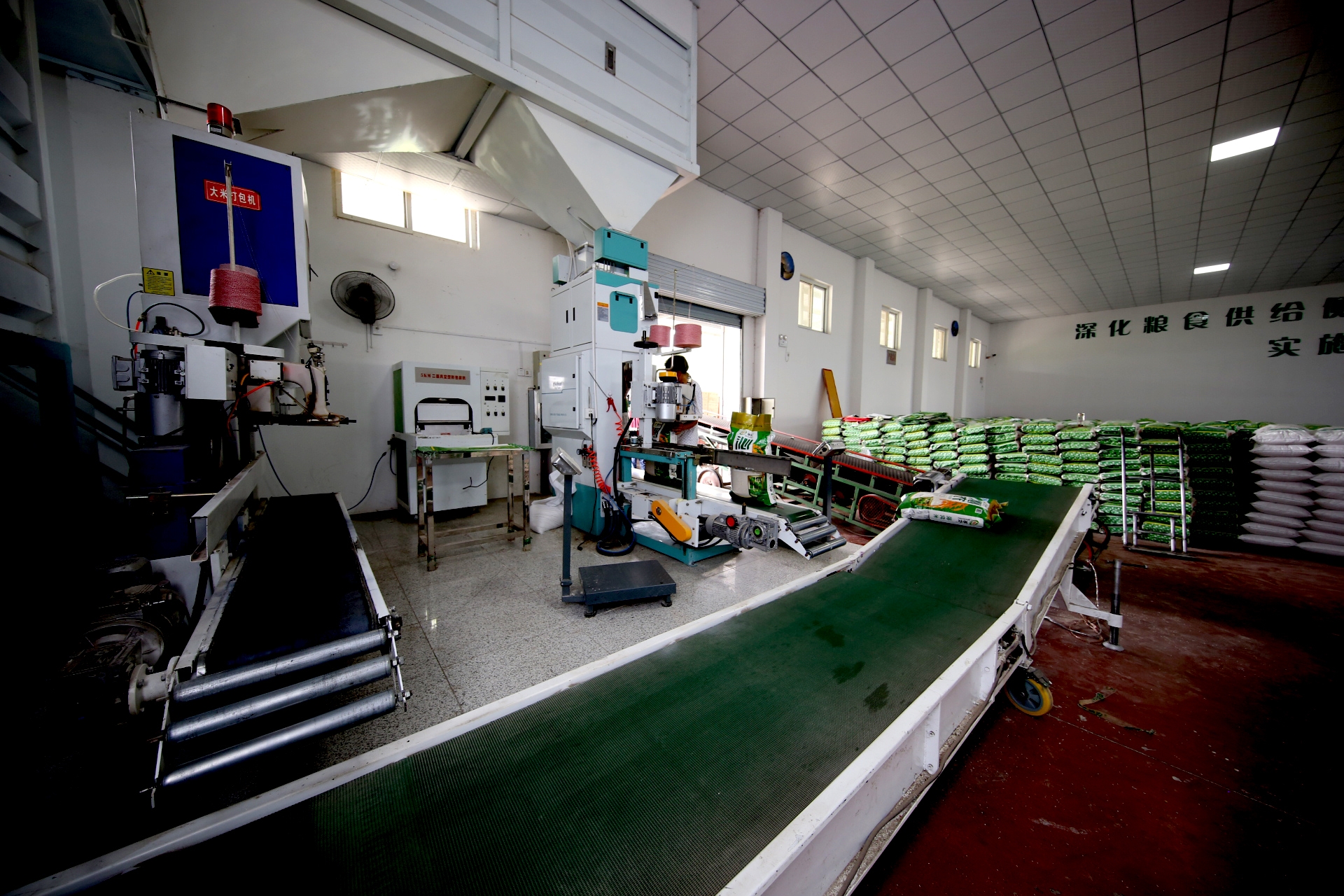 谢花桥大米地标申报成功 现代化加工车间引领产业升级新篇章